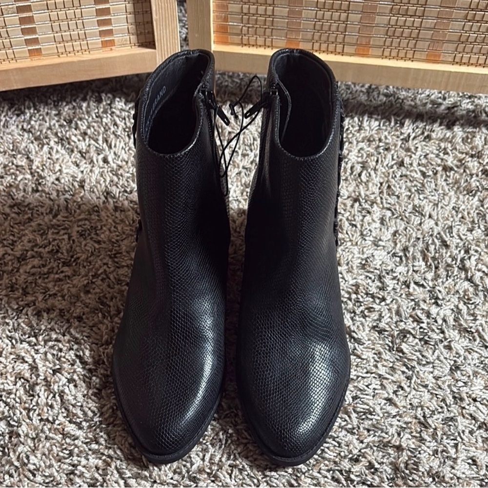 Lucky Brand Black Textured Ankle Boots